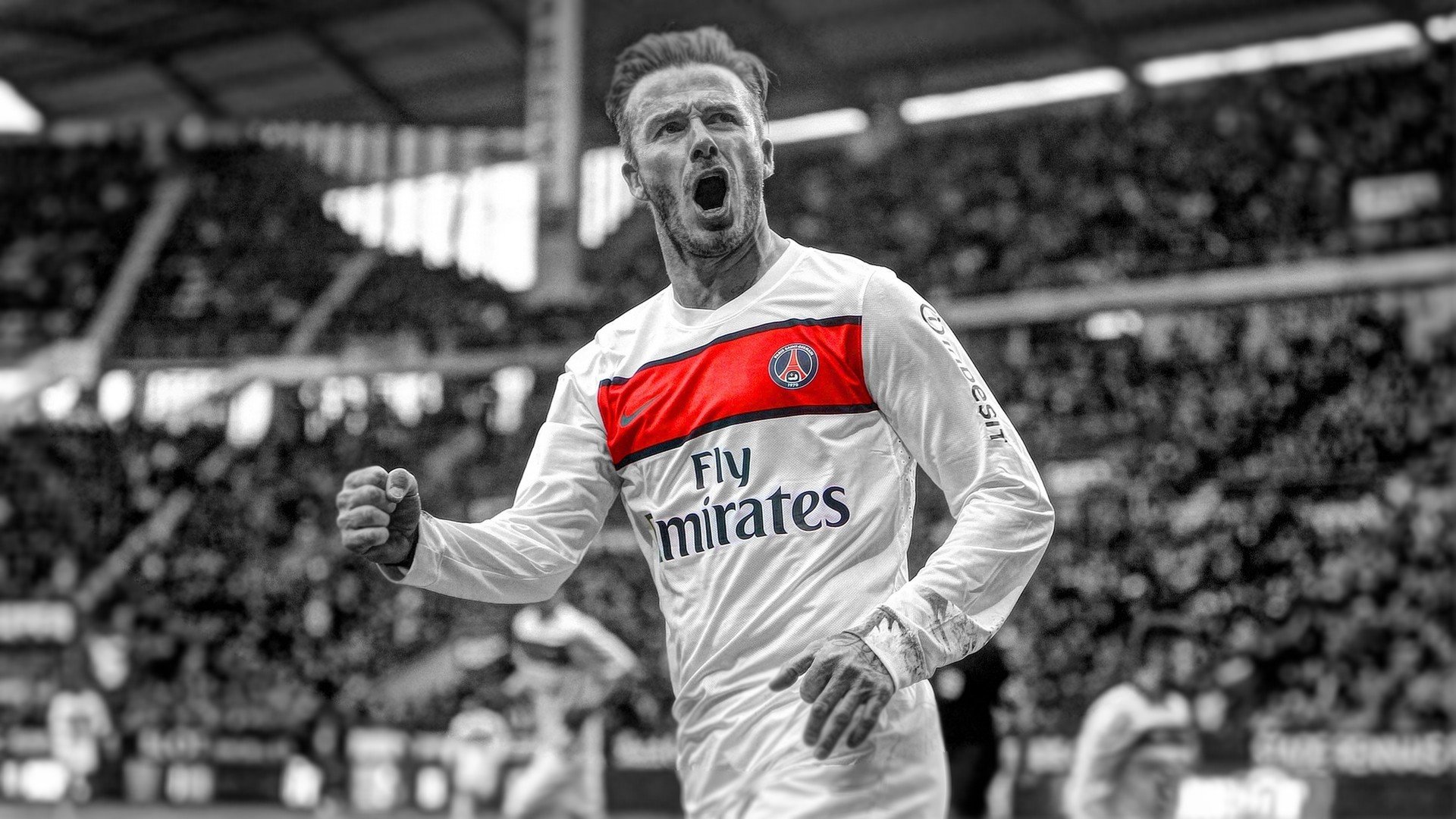 开云足球官网-C罗替补上场改变战局，曼联防线瞬间崩溃！C罗替补登场逆转战局，曼联防线瞬间崩盘